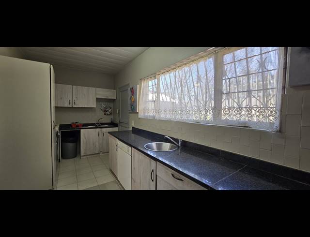 4 BEDROOM DUPLEX FOR SALE IN ARCADIA